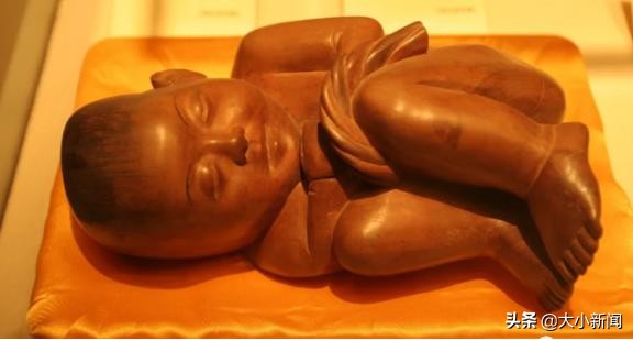 《金花清感顆?！愤m用新冠肺炎治療獲國家藥監(jiān)局批準(zhǔn)